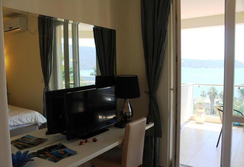 اتاق استاندارد با بالکن و چشمانداز دریا, Swiss Residence Montenegro
