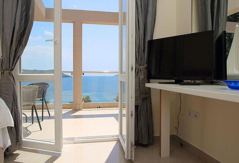 اتاق استاندارد با بالکن و چشمانداز دریا, Swiss Residence Montenegro