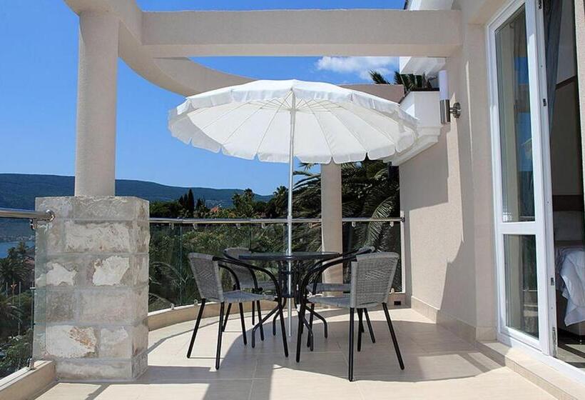 اتاق استاندارد با بالکن و چشمانداز دریا, Swiss Residence Montenegro