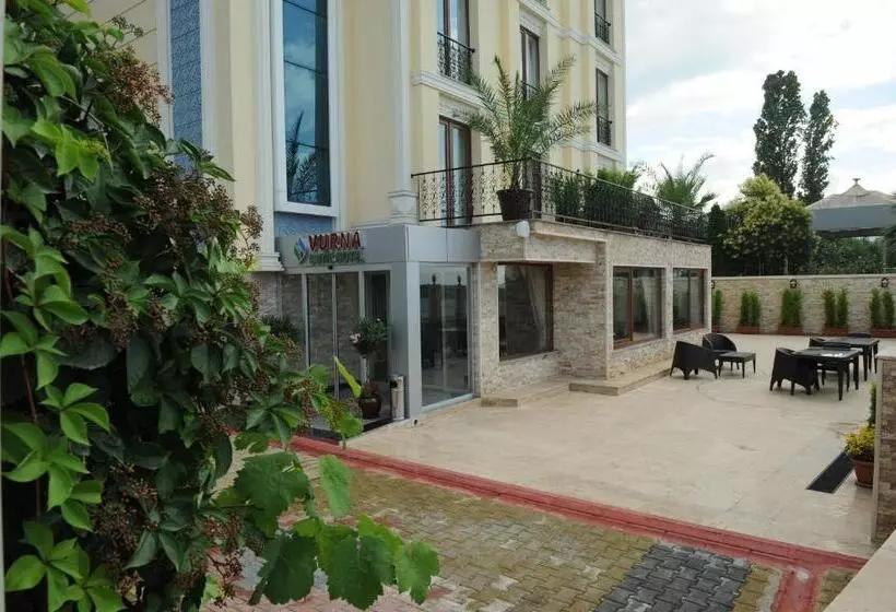 اتاق استاندارد سه نفره, Vurna Butik