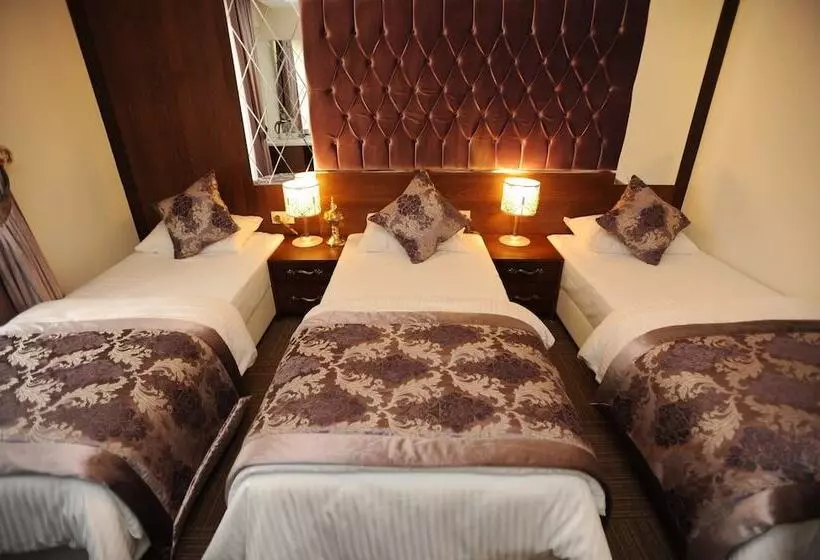 اتاق استاندارد سه نفره, Vurna Butik