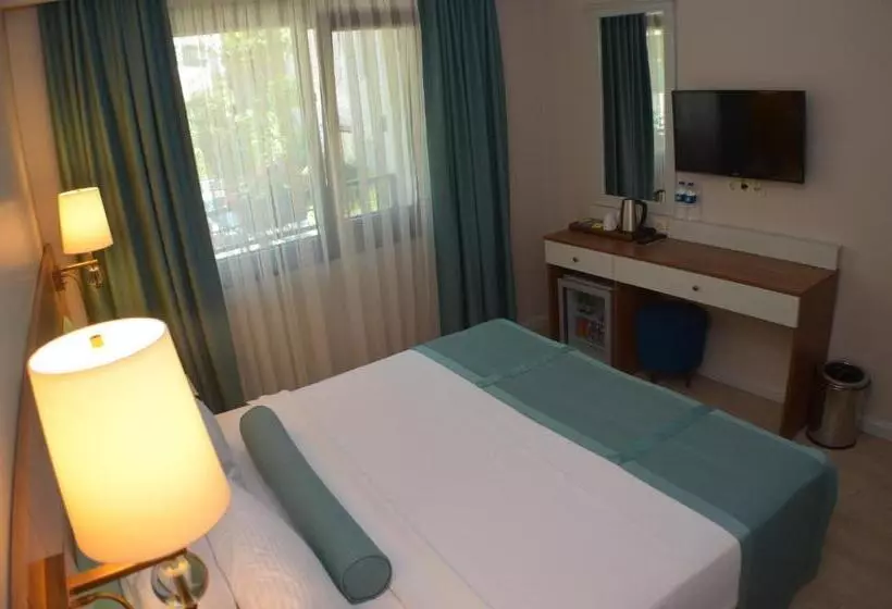 ガーデンビュースタンダードルーム, Sardinia Otel