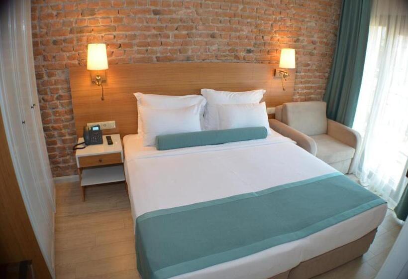 חדר משפחתי צדדי נוף לים, Sardinia Otel