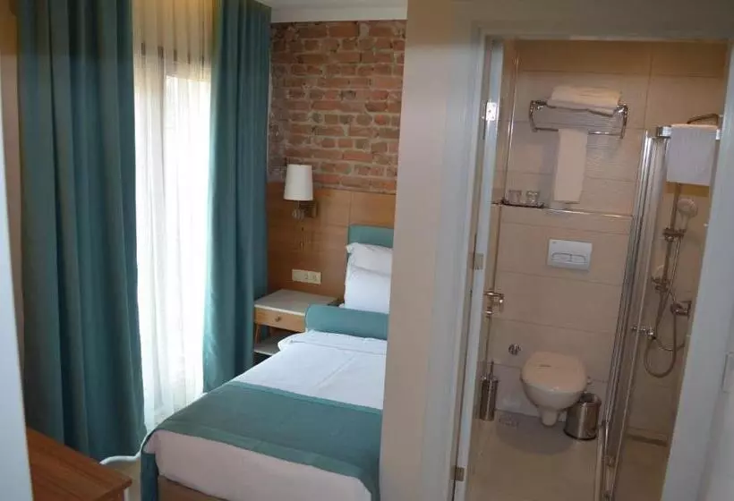 サイドシービューファミリールーム, Sardinia Otel
