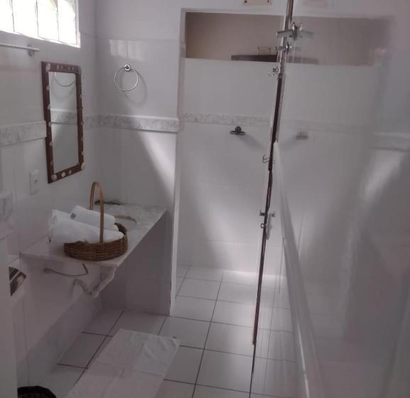 四人标准间, Pousada Verdes Mares