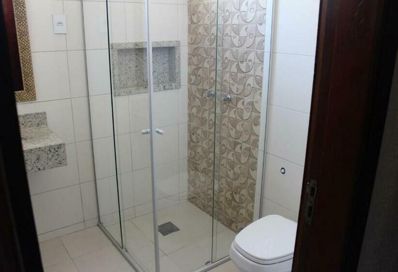 デラックスルーム, Cheffer