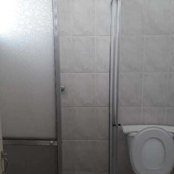 Номер Стандарт Индивидуальный, Mova Hotel D Oeste Localizado Em Frente A Praça Principal Da Cidade, Na área Central Pé Na Praça