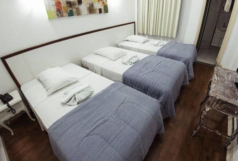 Номер Стандарт Трехместный, Mova Hotel D Oeste   Localizado Em Frente A Praça Principal Da Cidade, Na área Central   Pé Na Praça