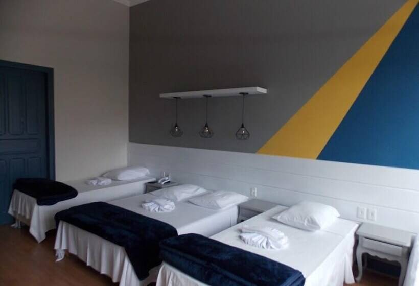 Номер Стандарт Трехместный, Mova Hotel D Oeste Localizado Em Frente A Praça Principal Da Cidade, Na área Central Pé Na Praça