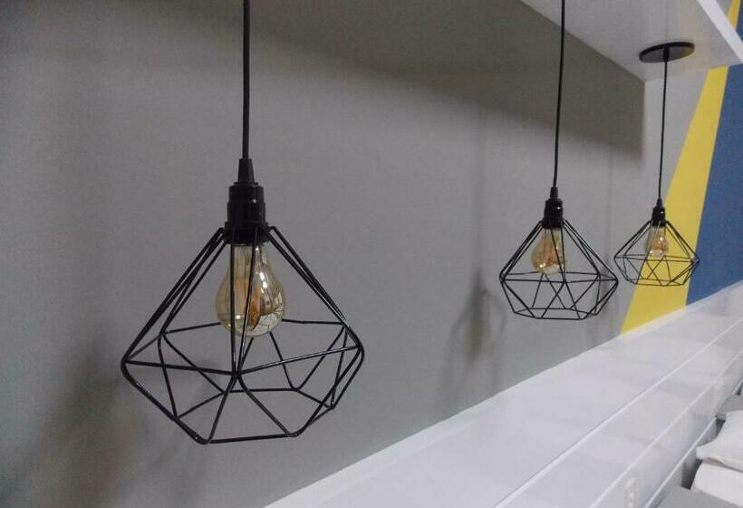 Номер Стандарт, Mova Hotel D Oeste Localizado Em Frente A Praça Principal Da Cidade, Na área Central Pé Na Praça