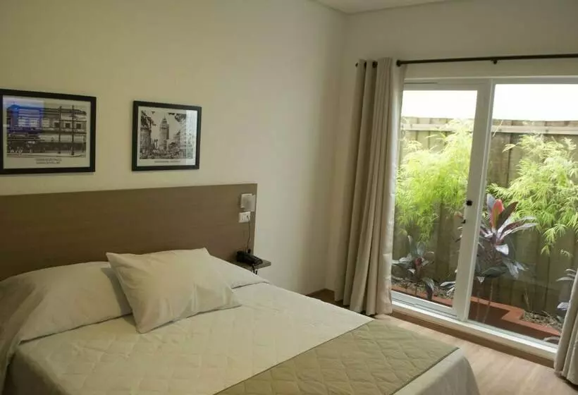 Deluxe-huone, Galeria