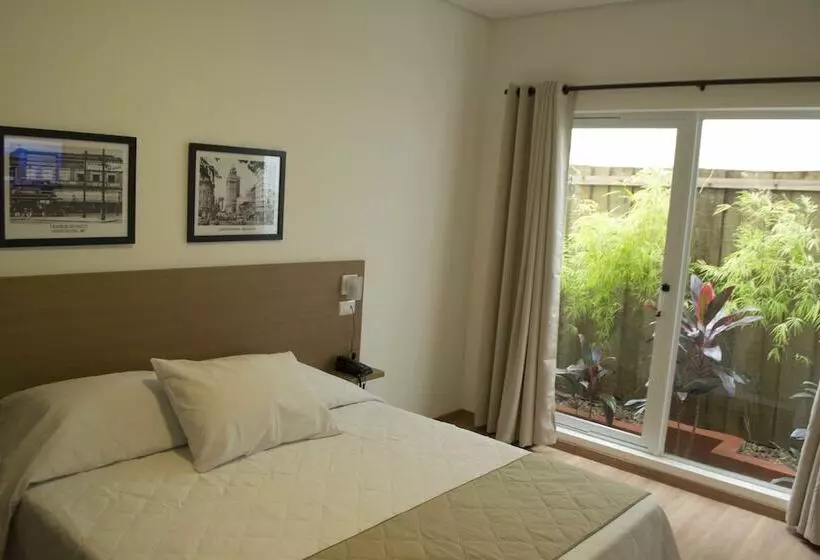 Deluxe-huone, Galeria