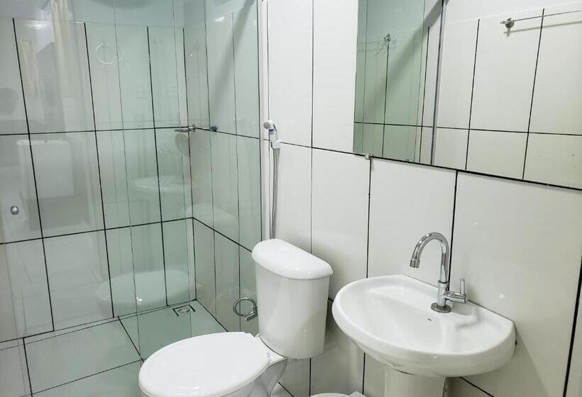 패밀리 룸, New Center