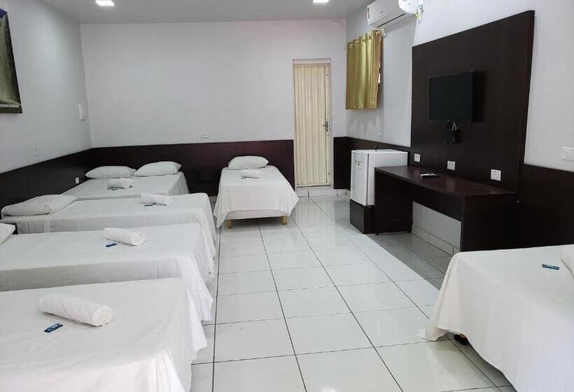 패밀리 룸, New Center