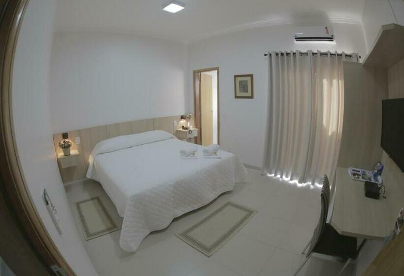 غرفة قياسية, San Gennaro