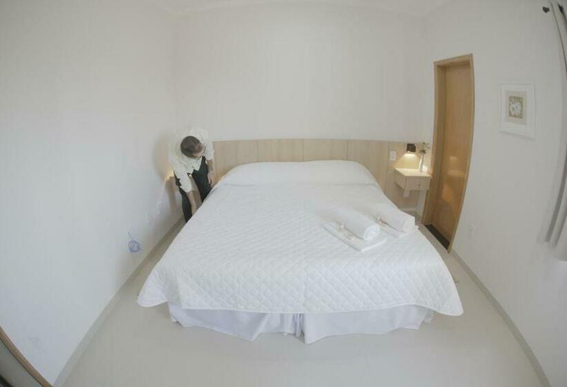 غرفة قياسية, San Gennaro