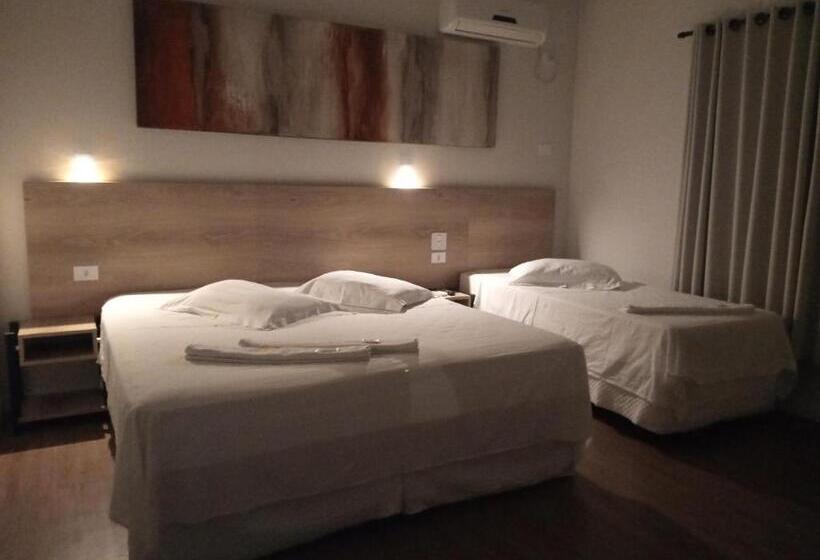 חדר סטנדרט לשלושה, Smart