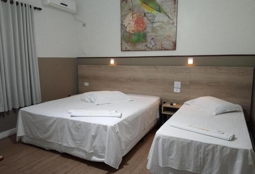 חדר סטנדרט לשלושה, Smart