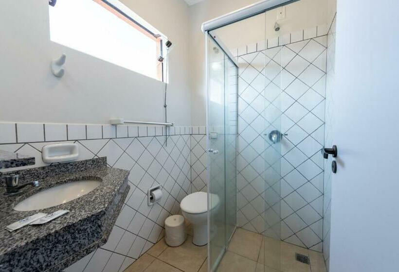 Üç Kişilik Standart Oda, Limeira Verona