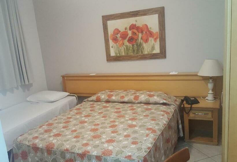 标准三人间, Vila Do Conde