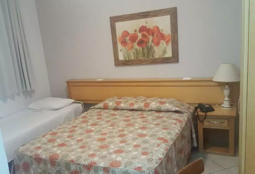スタンダードトリプルルーム, Vila Do Conde