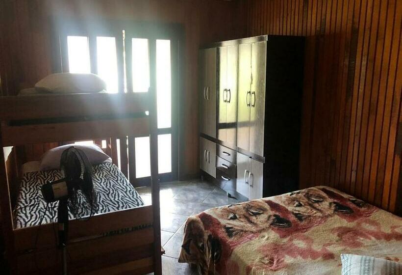 חדר סטנדרט עם טרסה, Magia Do Mar Hostel