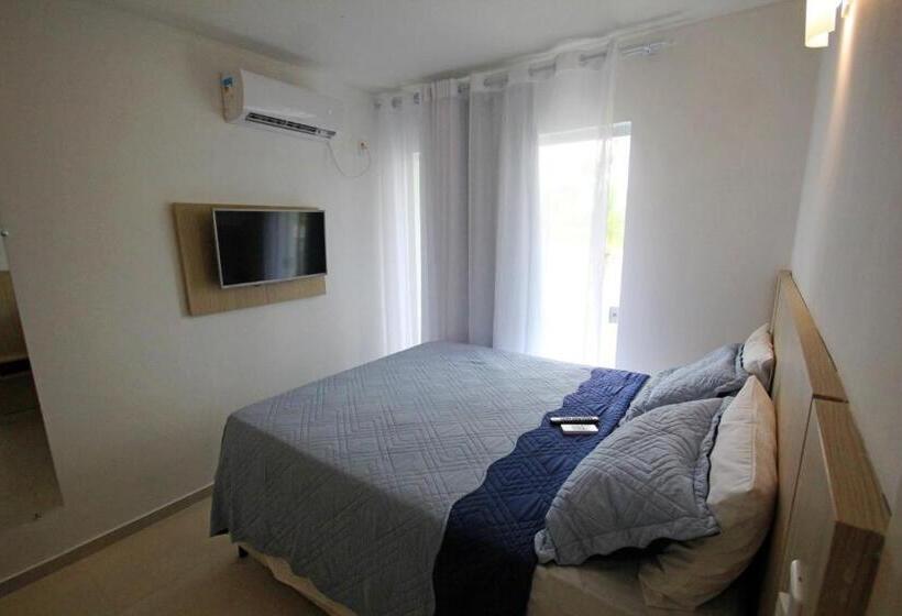 스탠다드 스튜디오, Makaira Beach Resort