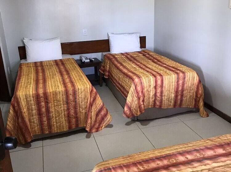 חדר משפחתי, Makaira Beach Resort