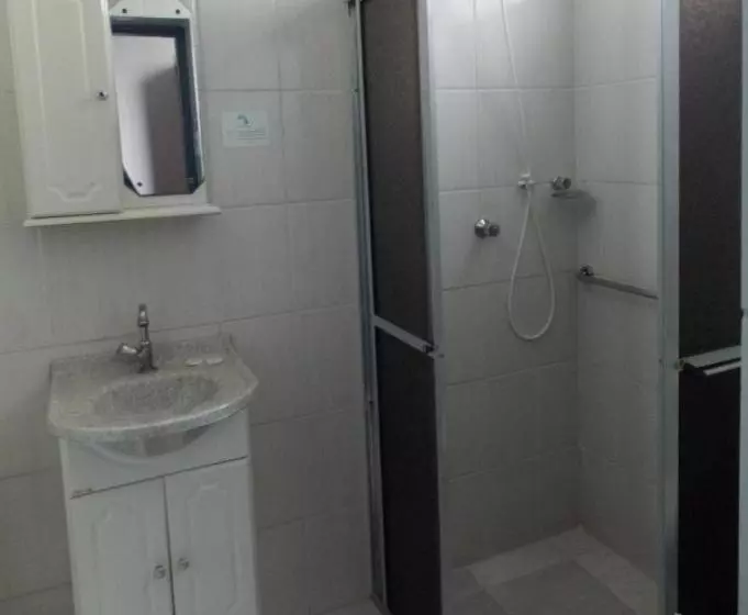 スタンダード４人部屋, Mova Hotel D Oeste   Localizado Em Frente A Praça Principal Da Cidade, Na área Central   Pé Na Praça