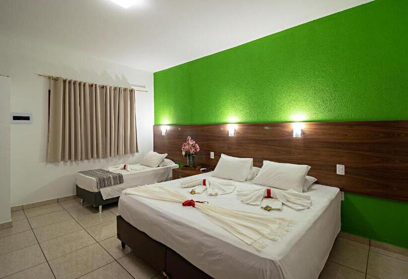 غرفة ديلوكس رباعية, Santa Eliza Eco Resort