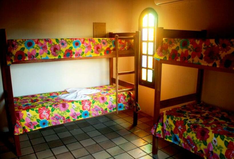 Кровать в Общей Комнате, Albergue Cultural São Salomão