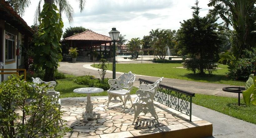 Cameră Familiară, Fazenda Sete Lagos