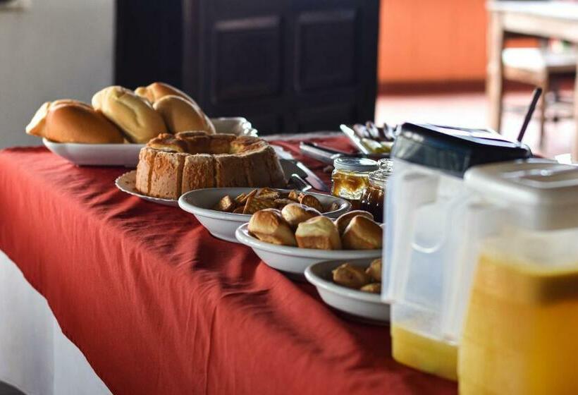 غرفة قياسية رباعية, Marina Clube De Pesca