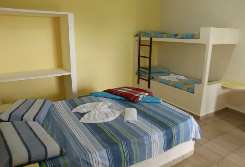 Quarto Economy, Marina Clube De Pesca