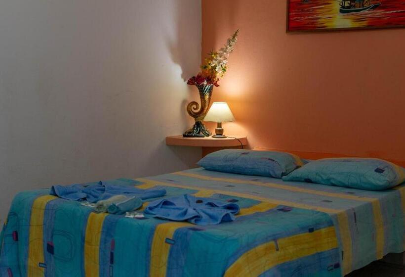 Quarto Familiar, Marina Clube De Pesca