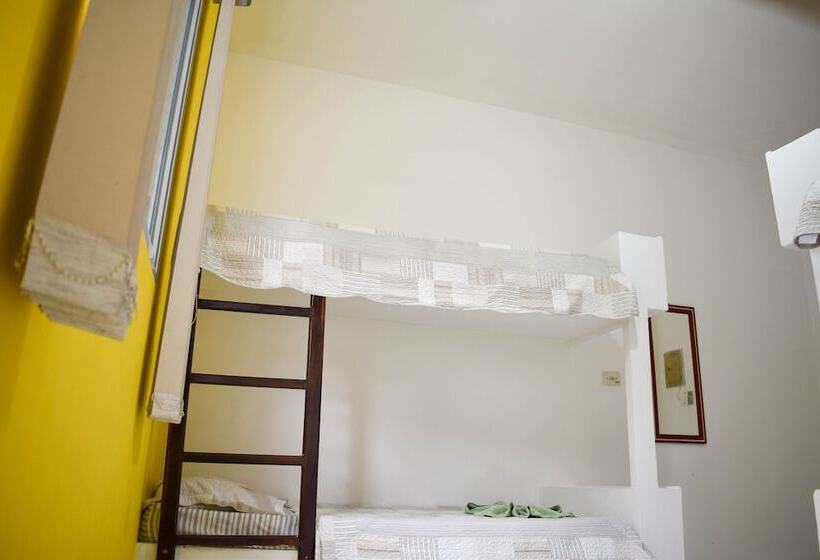 غرفة إقتصادية, Marina Clube De Pesca