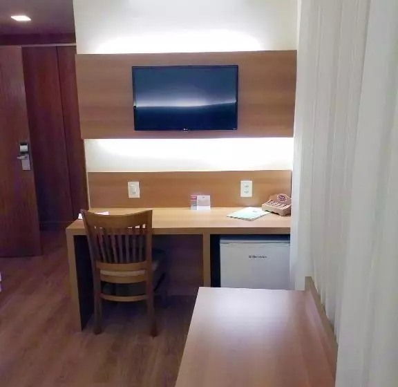 デラックストリプルルーム, Mirante Flat