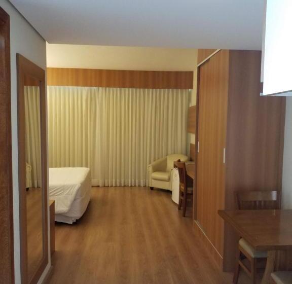 جناح مزود بجاكوزى, Mirante Flat