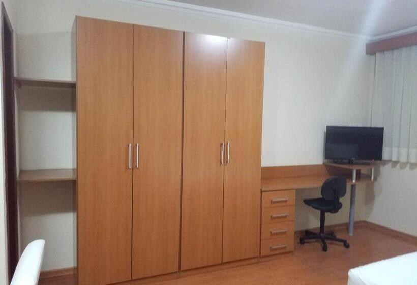 جناح جونيور, Mirante Flat