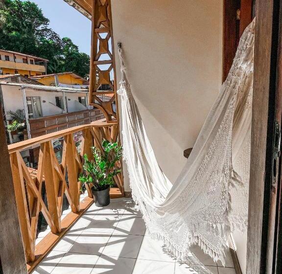 חדר סטנדרט לשלושה עם מרפסת, Pousada Estevao