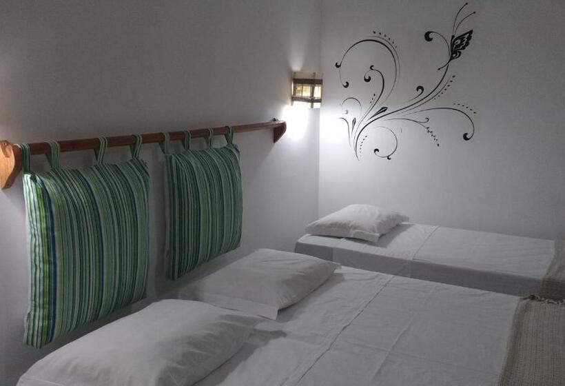 Quarto Triplo Comfort, Pousada Manhã Dourada