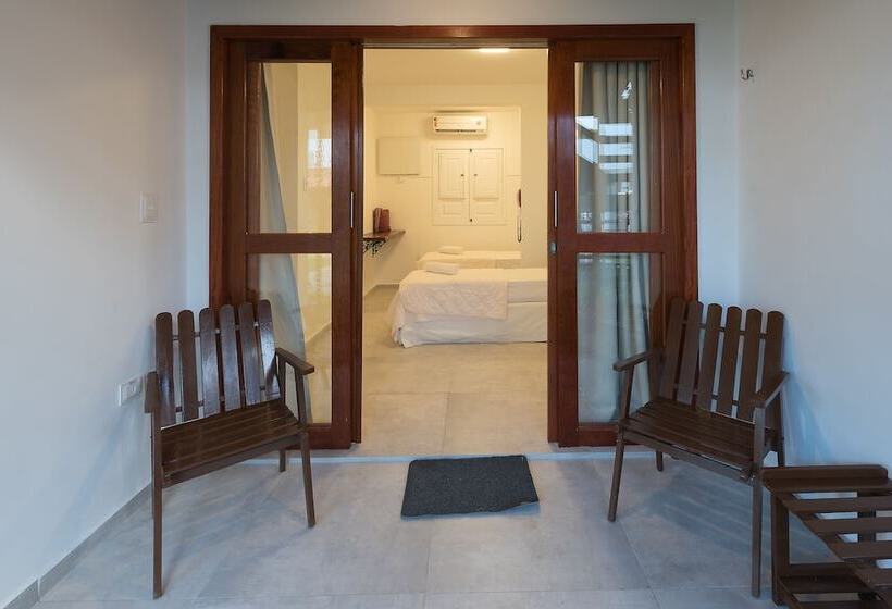 Quarto Quádruplo Estandar, Pousada Quatro Estações