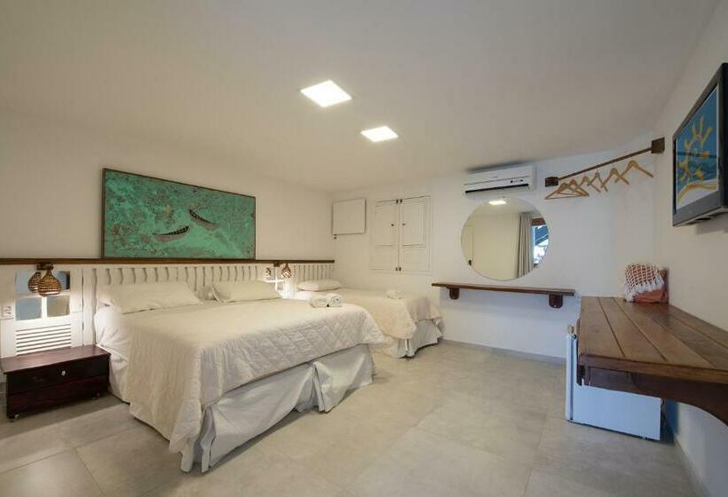 Трехместный Номер Стандарт с Балконом, Pousada Quatro Estações