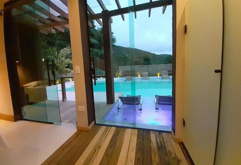 Quarto Deluxe, Pousada Recanto El Shadday