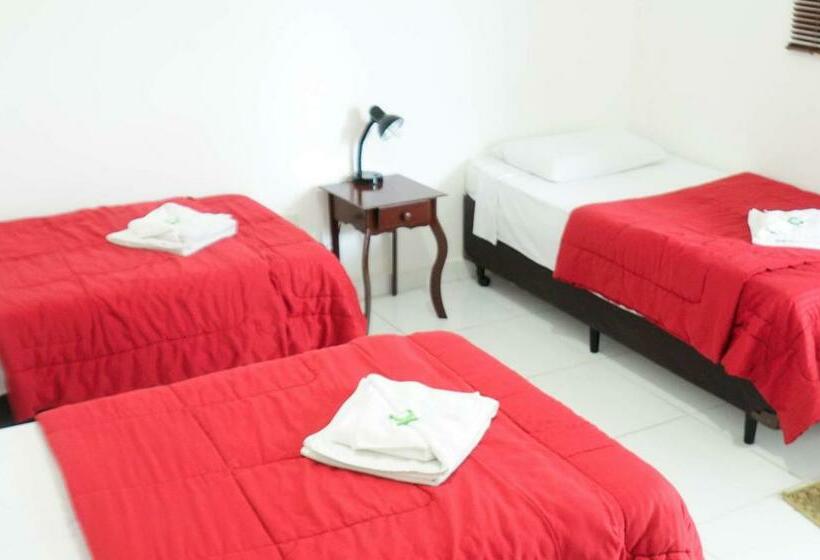 חדר סטנדרט לשלושה, Unibarão Hotel Próximo As Universidades Unicamp Puc Hospitais Bancos Restaurantes Praça Capital S