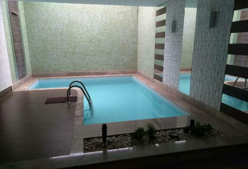 جناح رئاسى, Motel Colorado