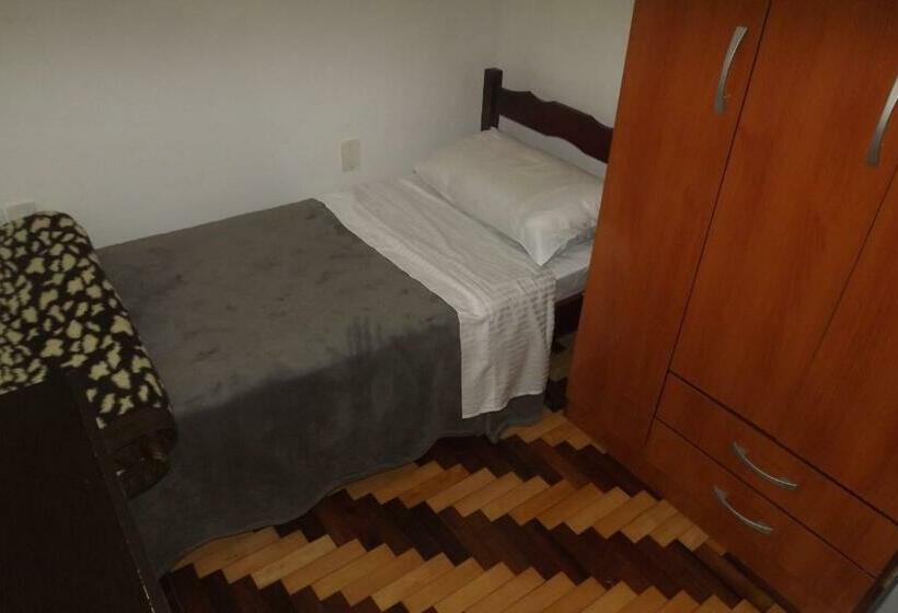 Quarto Estandar Individual, Pousada Polônia