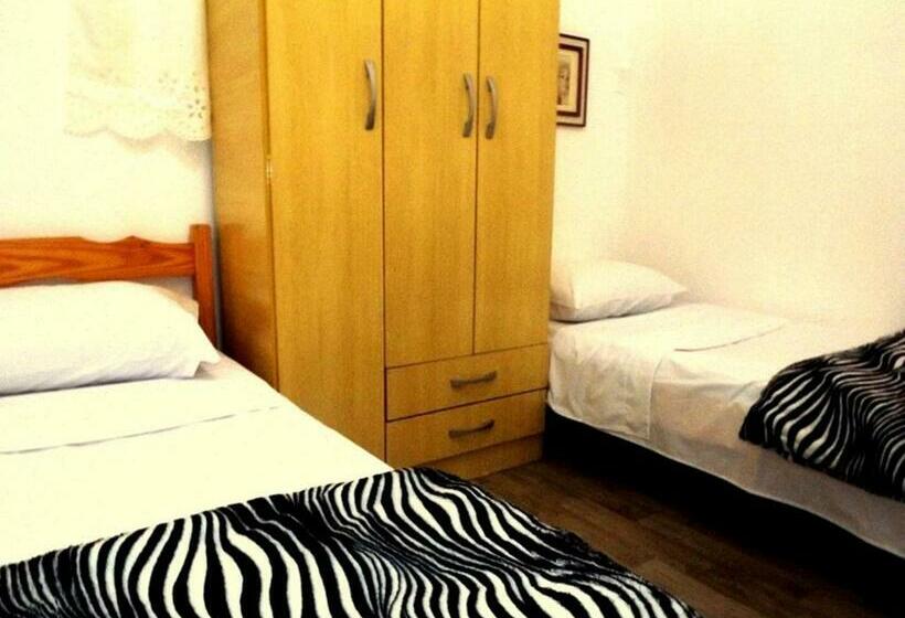 Quarto Estandar, Pousada Polônia