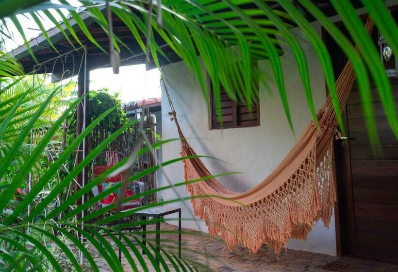 舒适三人间, Pousada Casa Do Cocotier