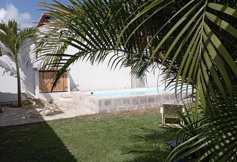 اتاق راحتی سه تخته, Pousada Casa Do Cocotier